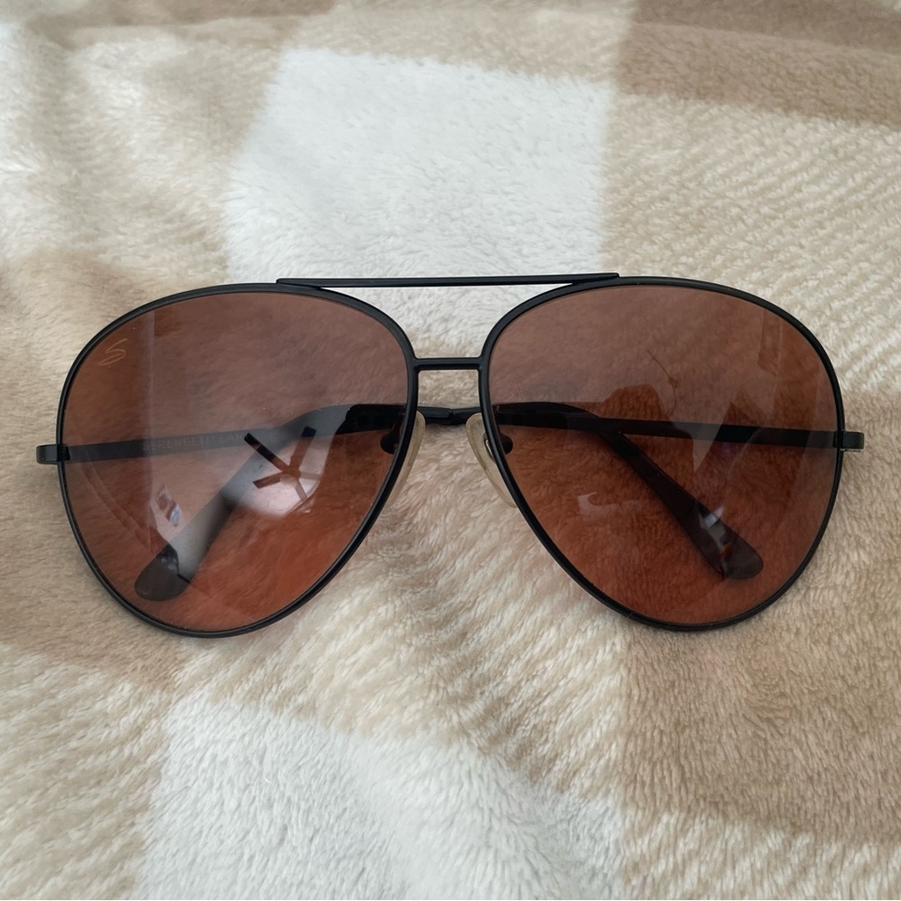 Vintage Serengeti Black Aviator Sunglasses w Brown Lenses has smudging/scratch